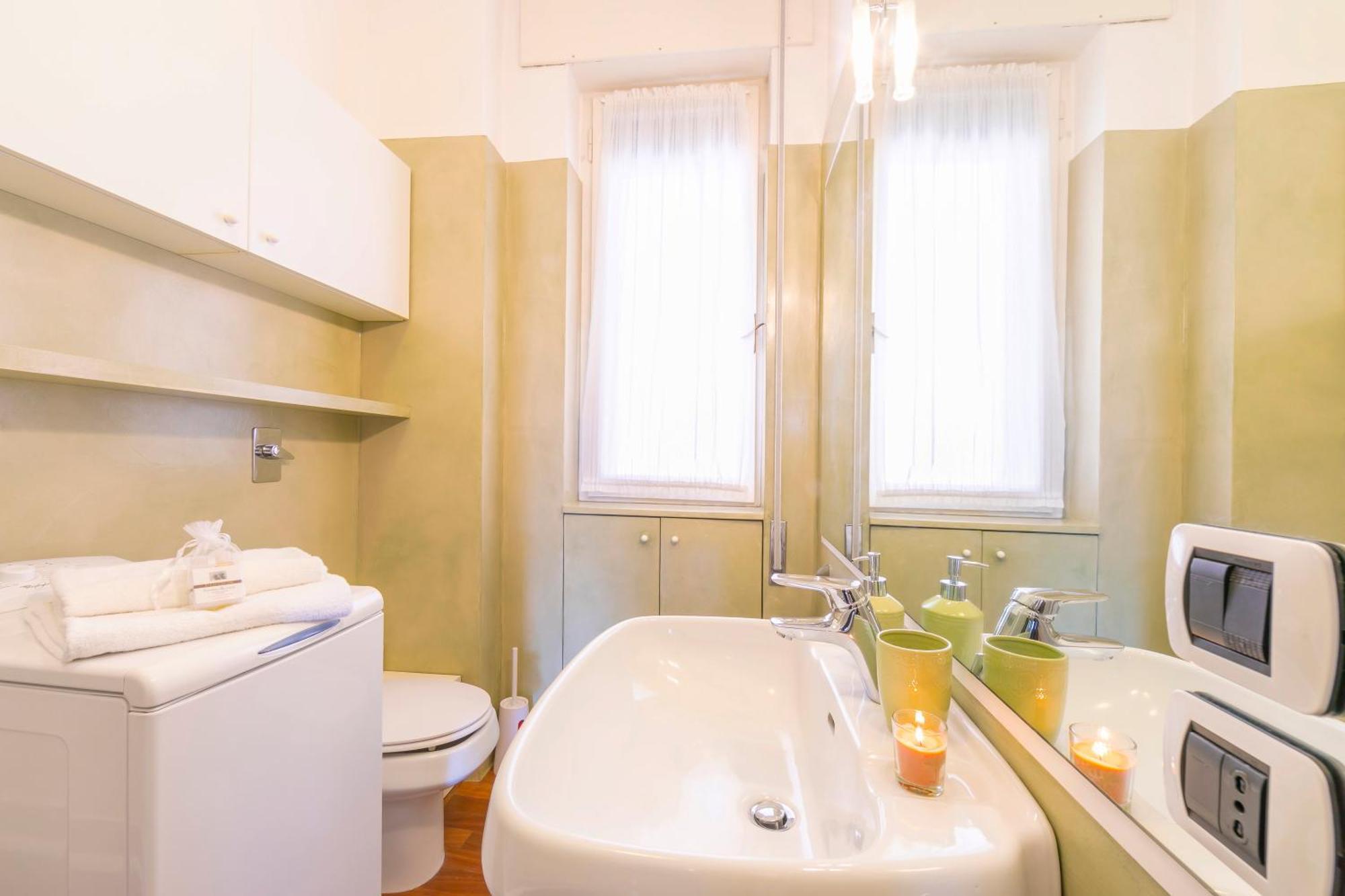 לבנו Appartamento Il Golfo Lake View - Happy Rentals מראה חיצוני תמונה