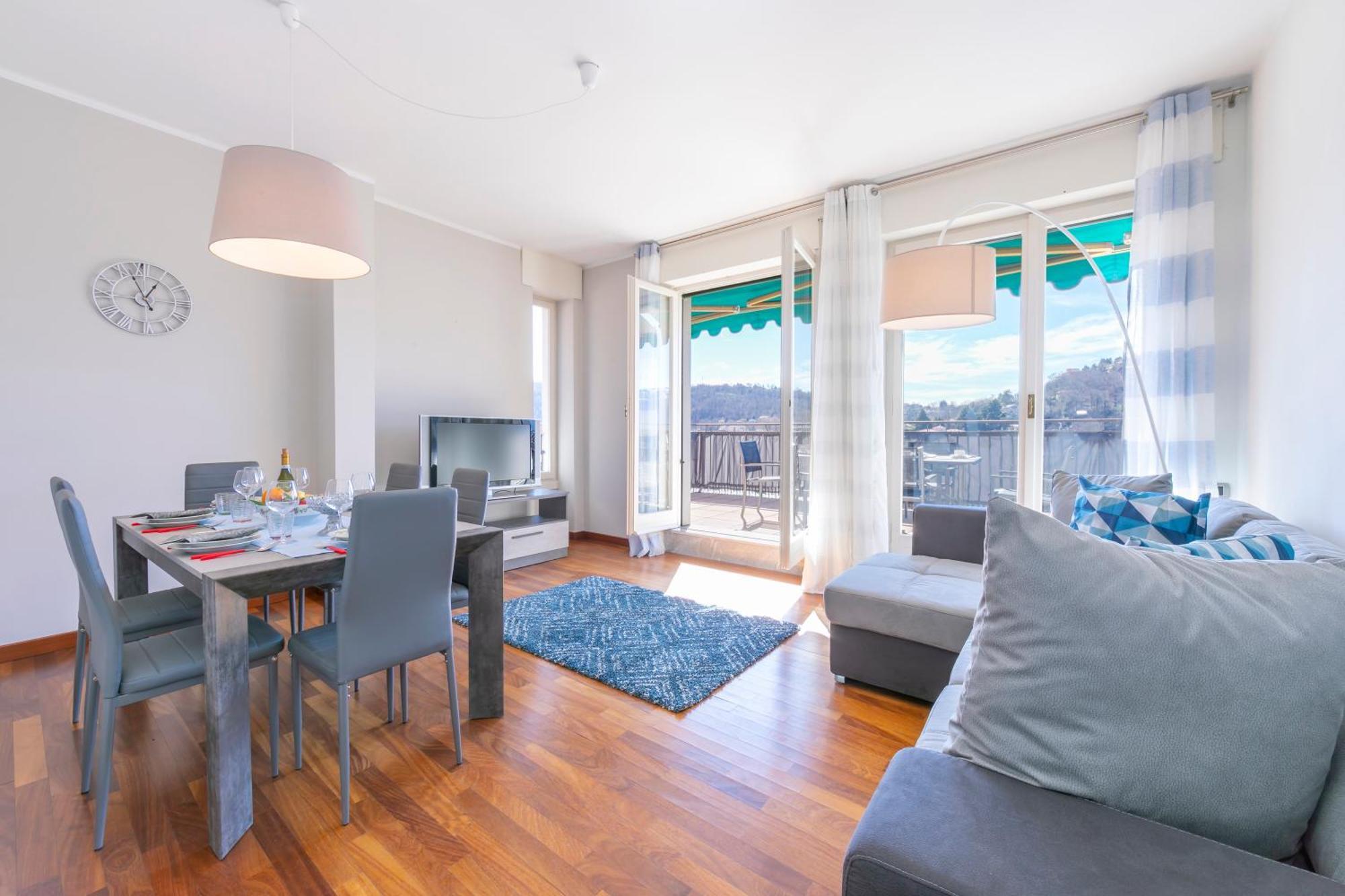 לבנו Appartamento Il Golfo Lake View - Happy Rentals מראה חיצוני תמונה